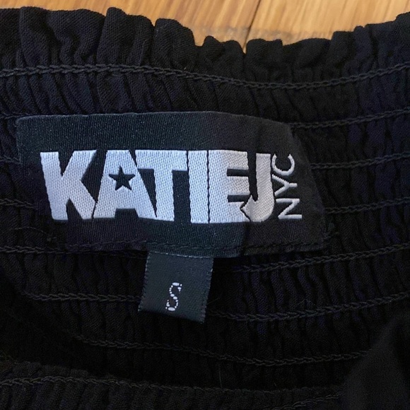 Katie J NYC Black Lace Trimmed Ruffled Skirt Size Small - Picture 5 of 7